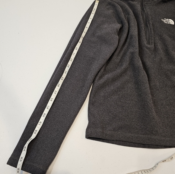 North Face Men's Grey Quarter Zip Pullover Size Small Outdoors Sporty - Picture 4 of 11
